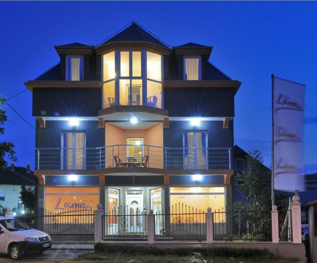 Garni Hotel Lama Κραγκούγιεβατς Εξωτερικό φωτογραφία