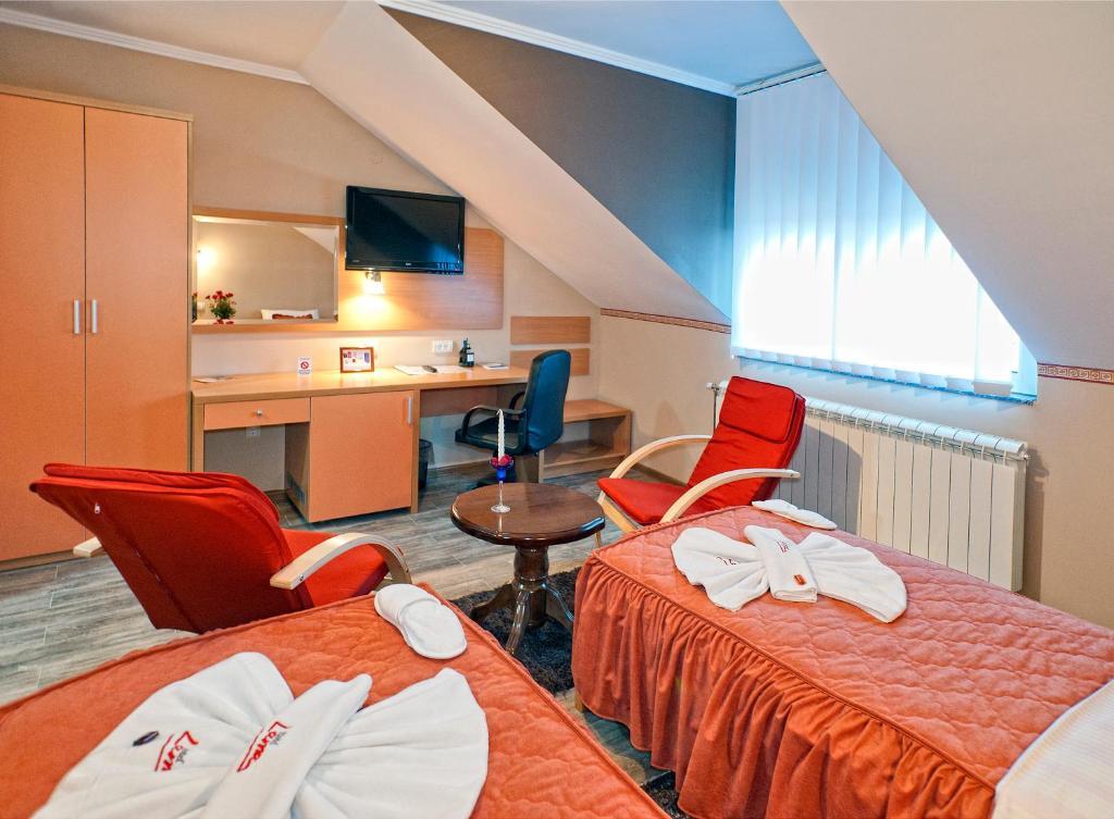 Garni Hotel Lama Κραγκούγιεβατς Εξωτερικό φωτογραφία