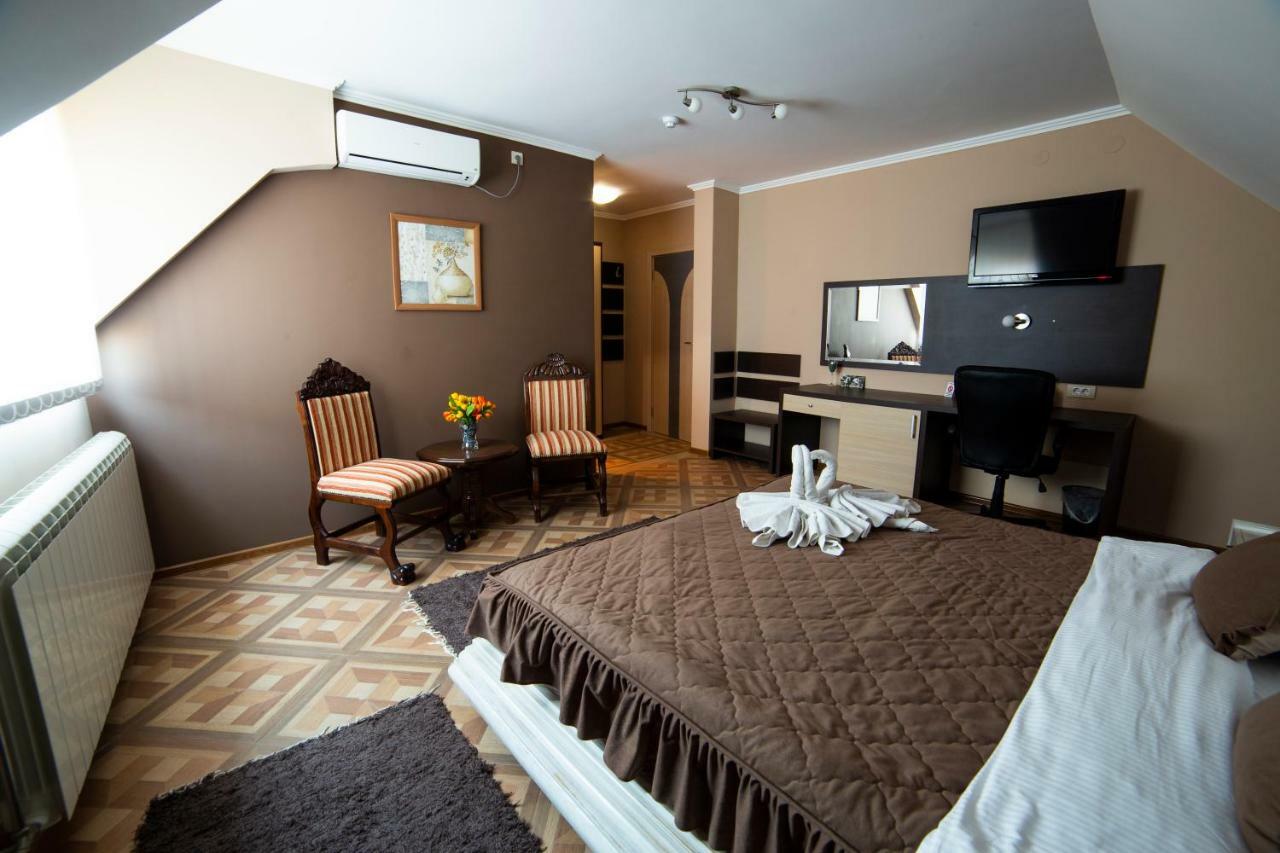 Garni Hotel Lama Κραγκούγιεβατς Εξωτερικό φωτογραφία
