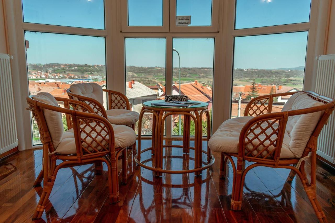 Garni Hotel Lama Κραγκούγιεβατς Εξωτερικό φωτογραφία